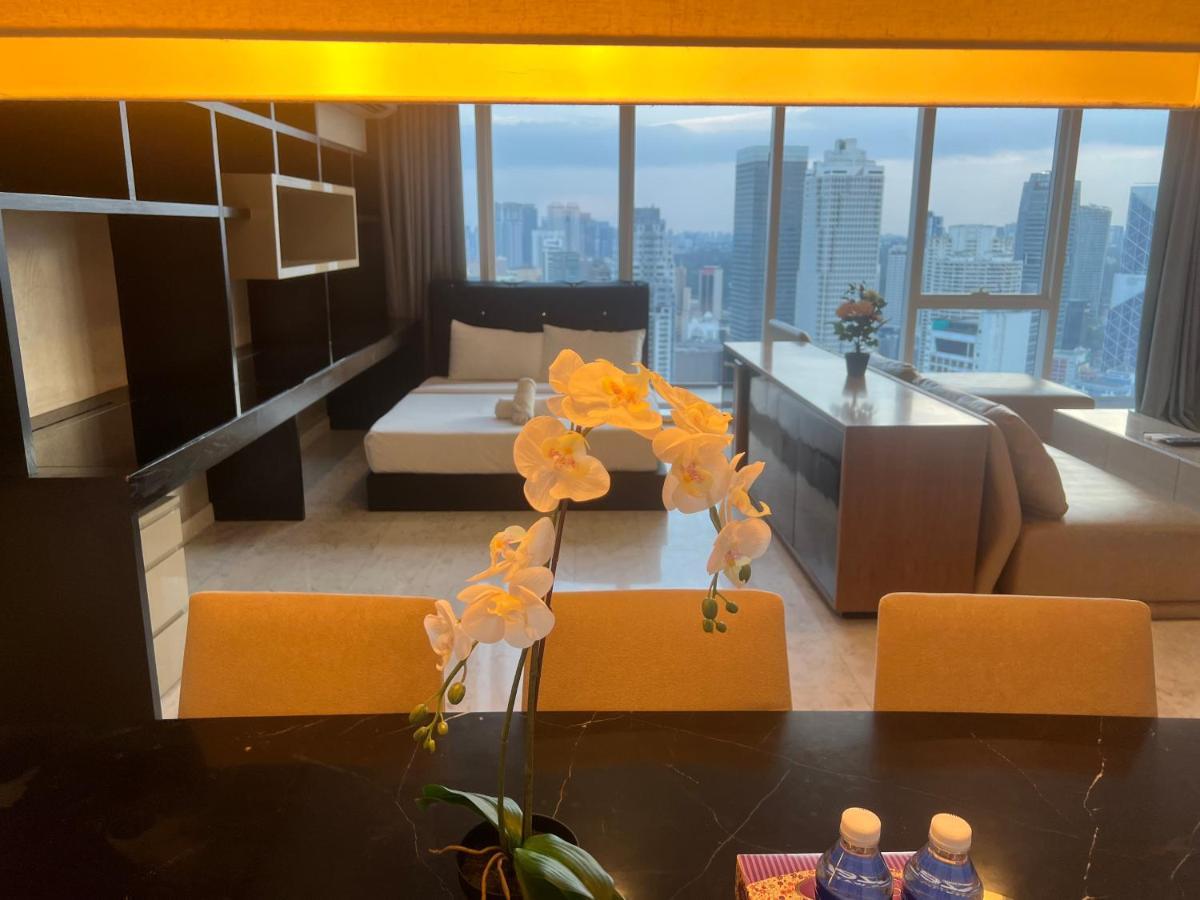 Appartamento Platinum Klcc Pool View Kuala Lumpur Esterno foto