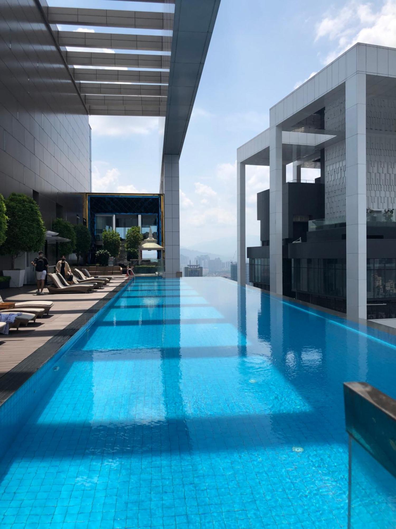 Appartamento Platinum Klcc Pool View Kuala Lumpur Esterno foto