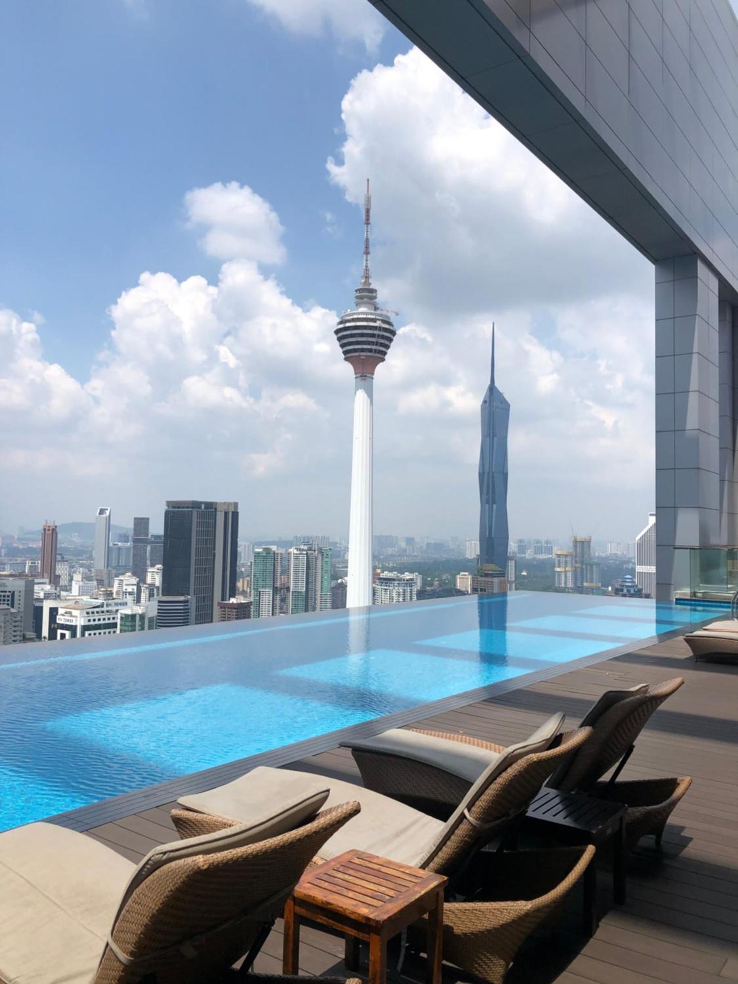 Appartamento Platinum Klcc Pool View Kuala Lumpur Esterno foto